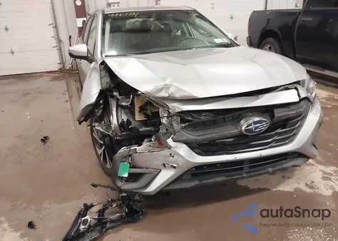 2025 Subaru Legacy Premium z USA, uszkodzony, nr VIN 4S3BWAD63S3015704